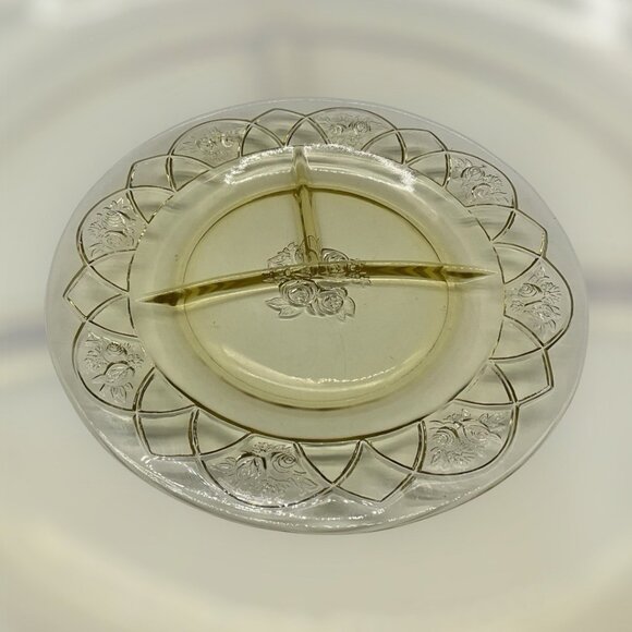 Yellow Depression Glass Plate Federal Glass Rosemary Divided Dish Amber MCM - Picture 3 of 16